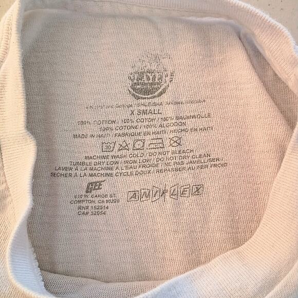 Demon Slayer Graphic Tee – Junior’s Small - Picture 8 of 10